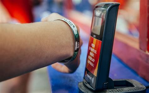 what does a nfc bracelet do|nfc wristbands.